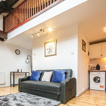 Beautiful 1-Bed Apartment In Grade Listed Warehouse - Victoria Quays, Sheffield City Centre, Free Parking, Pet Friendly, Netflix المظهر الخارجي الصورة